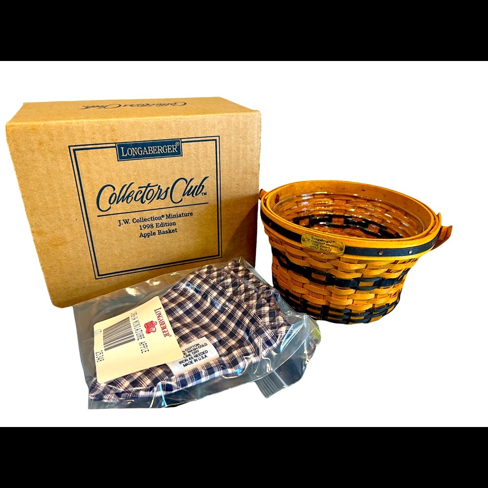 Longaberger Collectors Club Mini Basket. 4 signatures